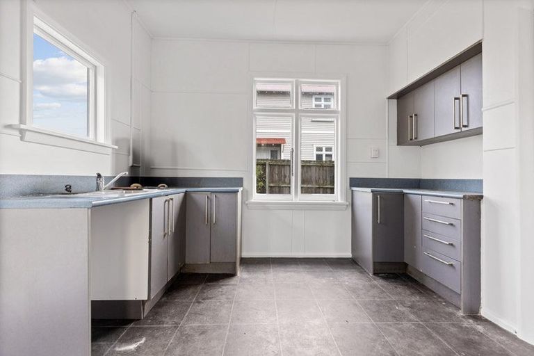 Photo of property in 51 Shackleton Street, New Brighton, Christchurch, 8061