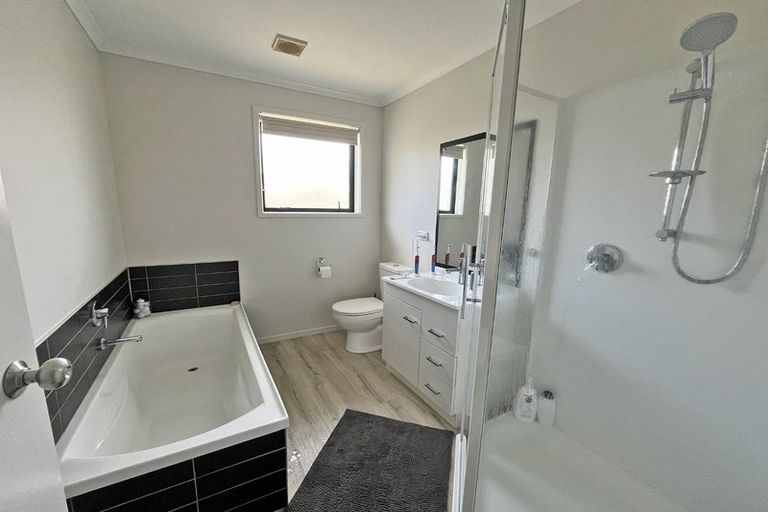 Photo of property in 17 Hewson Drive, Snells Beach, 0920