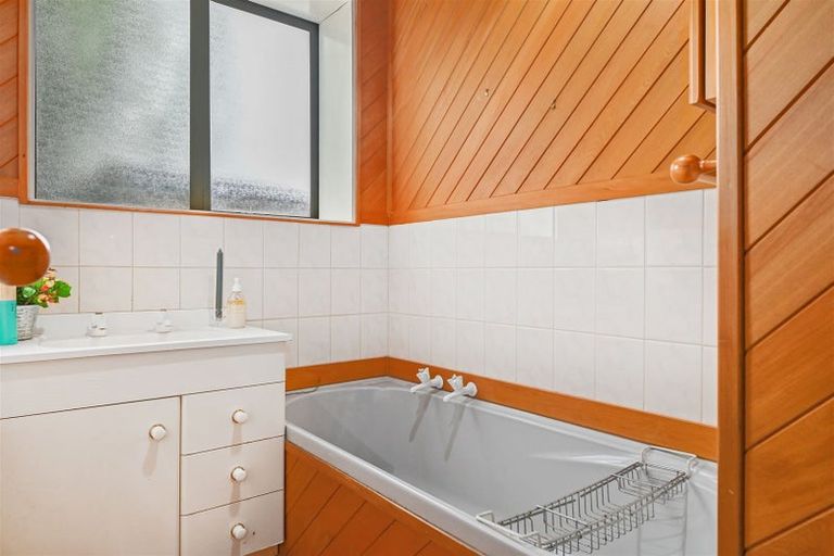 Photo of property in 6 Elmwood Road, Strowan, Christchurch, 8052