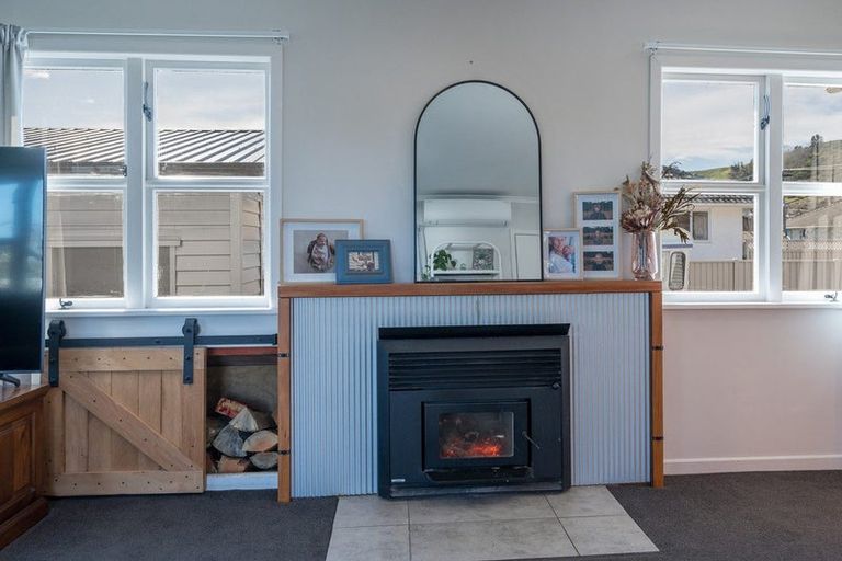 Photo of property in 33 Manson Avenue, Stoke, Nelson, 7011