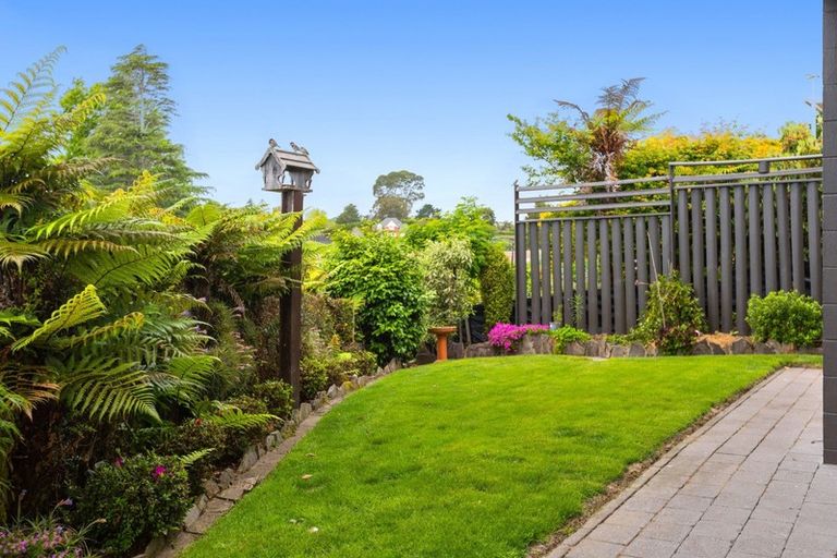 Photo of property in 44 Links View Drive, Omokoroa, 3114