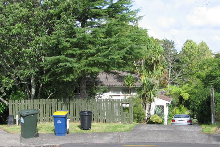 Photo of property in 51 Cyclarama Crescent, Massey, Auckland, 0614