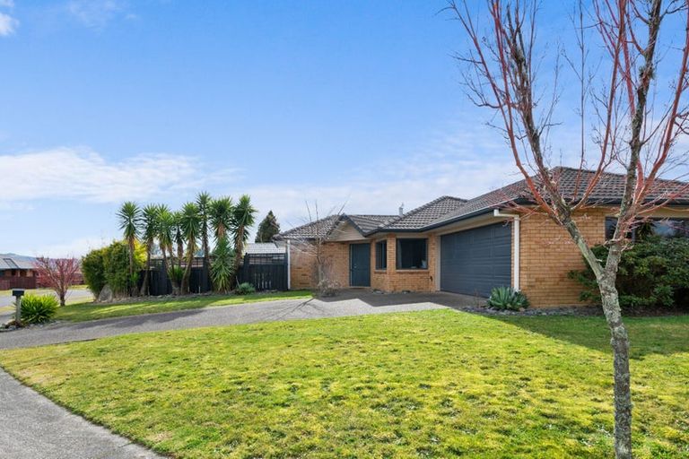 Photo of property in 4 Courtenay Place, Owhata, Rotorua, 3010