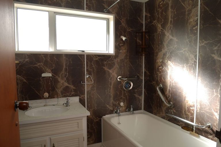 Photo of property in 17 Manawa Avenue, Raumati Beach, Paraparaumu, 5032