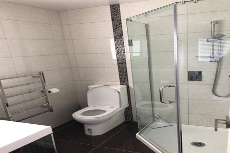 Photo of property in 4 Bridget Court, Red Beach, 0932