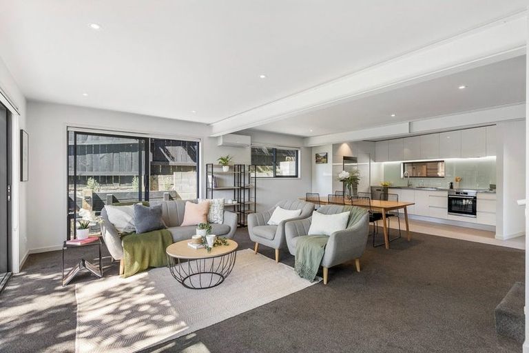 Photo of property in 43b Mandalay Terrace, Khandallah, Wellington, 6035