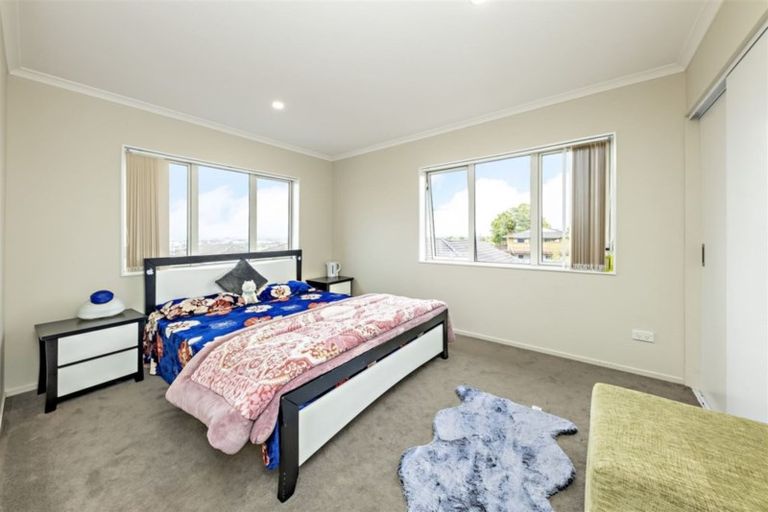 Photo of property in 55c Senator Drive, Manurewa, Auckland, 2105