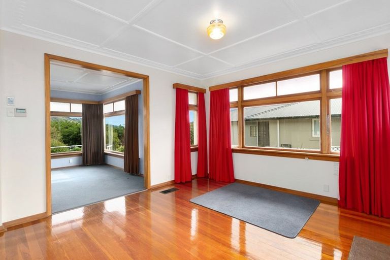 Photo of property in 4 Rosehill Road, Macandrew Bay, Dunedin, 9077