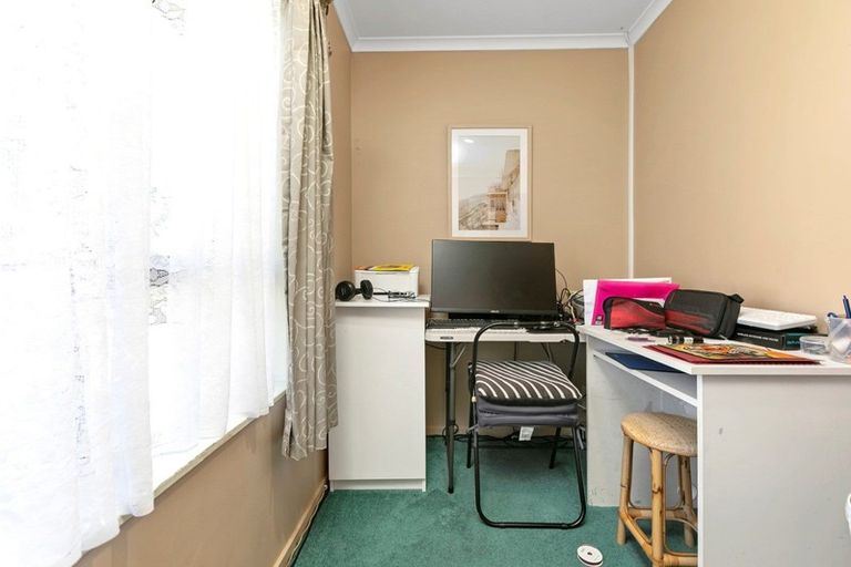 Photo of property in 6 Astor Place, Welcome Bay, Tauranga, 3112