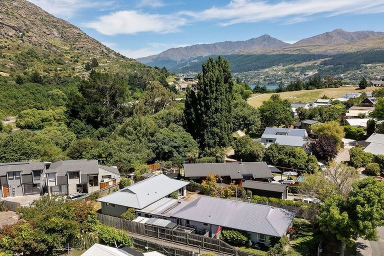 Photo of property in 35b Kawarau Place, Frankton, Queenstown, 9300