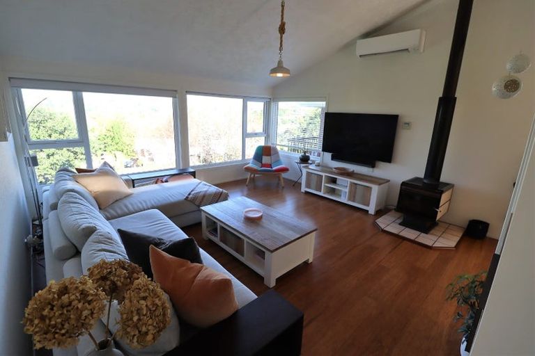 Photo of property in 3 Busbridge Place, Hillcrest, Auckland, 0627