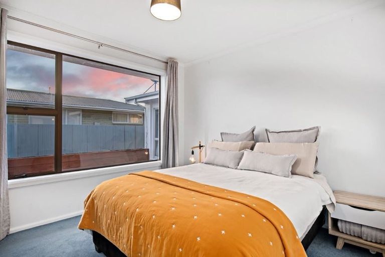 Photo of property in 15 Fairford Street, Bishopdale, Christchurch, 8053