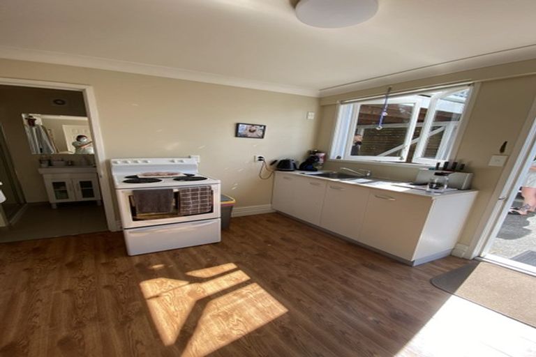 Photo of property in 187a Browns Bay Road, Browns Bay, Auckland, 0630