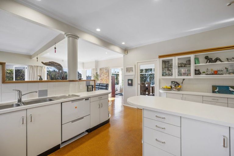 Photo of property in 13 Lighthouse Road, Bluff Hill, Napier, 4110