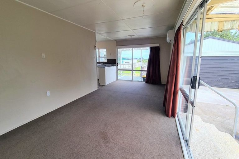 Photo of property in 114 Ihaia Road, Opunake, 4616