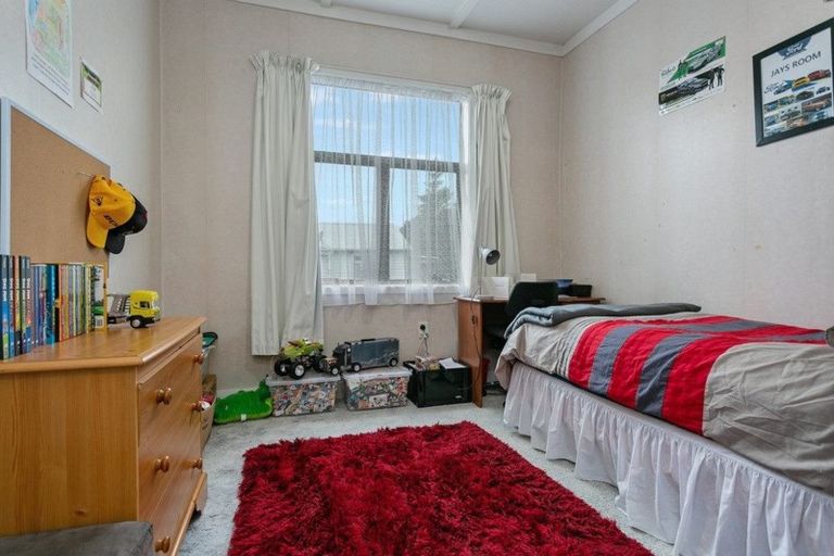 Photo of property in 8 Station Street, Tirau, 3410