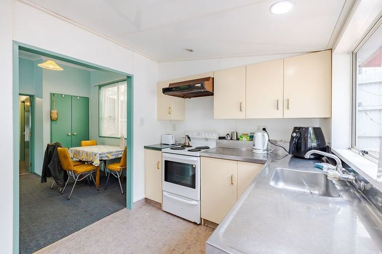 Photo of property in 74 Royal Terrace, Dunedin Central, Dunedin, 9016