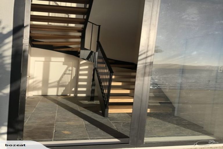 Photo of property in 725 Marine Drive, Eastbourne, Lower Hutt, 5013