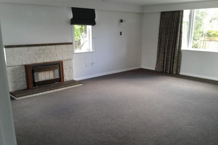Photo of property in 12 Moray Place, Highbury, Palmerston North, 4412