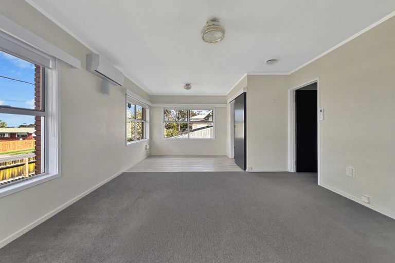 Photo of property in 1/11 Manuka Road, Bayview, Auckland, 0629