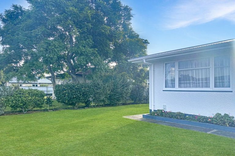 Photo of property in 8 Worcester Street, Taradale, Napier, 4112