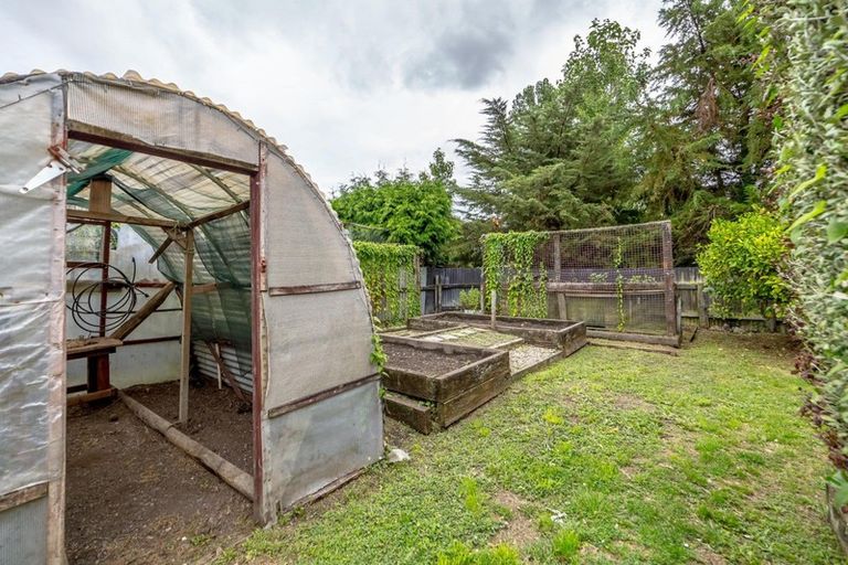 Photo of property in 44 Waite Street, Featherston, 5710