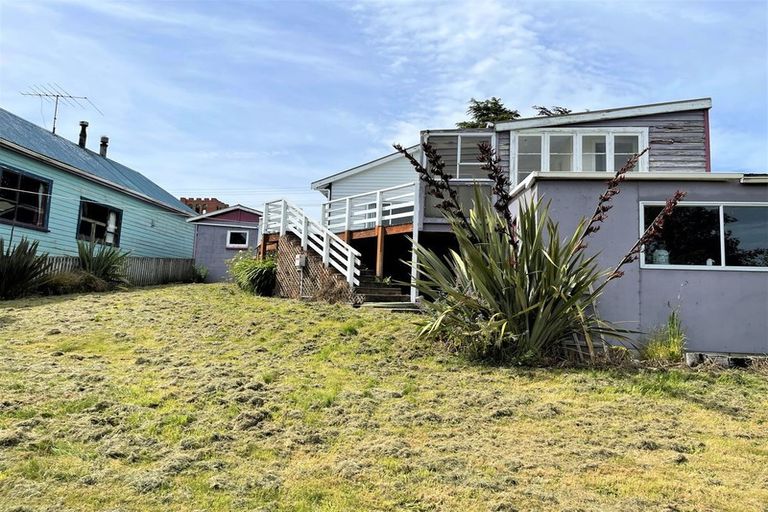 Photo of property in 155 Benhar Road, Benhar, Balclutha, 9272