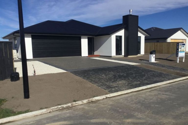 Photo of property in 10 Beak Street, Rolleston, 7615