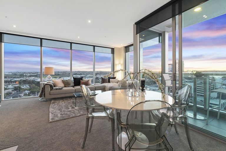 Photo of property in Sentinel Apartments, 1106/3 Northcroft Street, Takapuna, Auckland, 0622