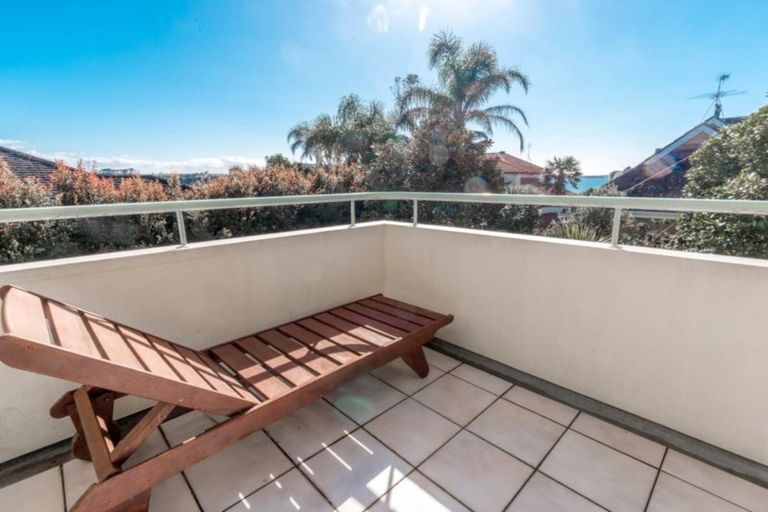 Photo of property in 19 Gilberd Place, Torbay, Auckland, 0630