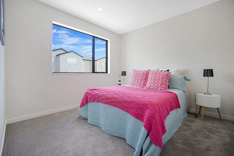 Photo of property in 18 Laquinta Place, Flat Bush, Auckland, 2019