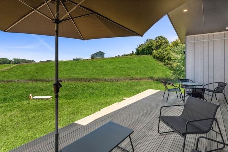 Photo of property in 113 Muhunoa Road West, Ohau, Levin, 5570