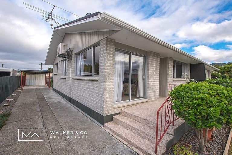 Photo of property in 5 Flavia Grove, Clouston Park, Upper Hutt, 5018