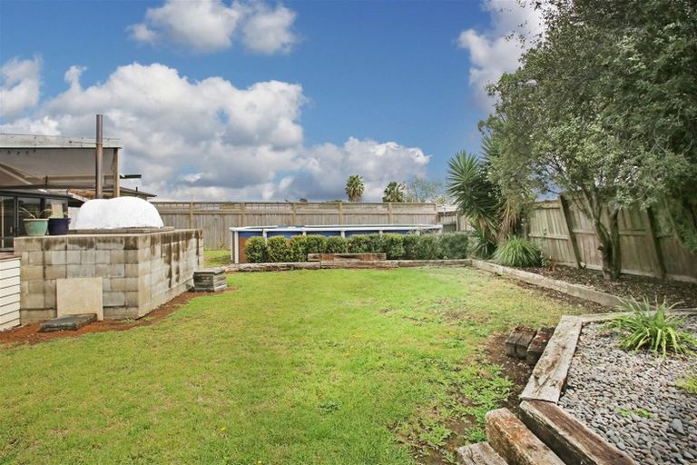 Photo of property in 17 Orchard Rise, Rosehill, Papakura, 2113