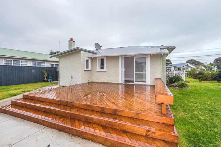 Photo of property in 4 Muir Street, Gonville, Whanganui, 4501