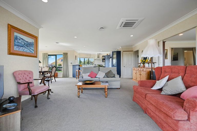 Photo of property in 22 Portobello Way, Huntington, Hamilton, 3210