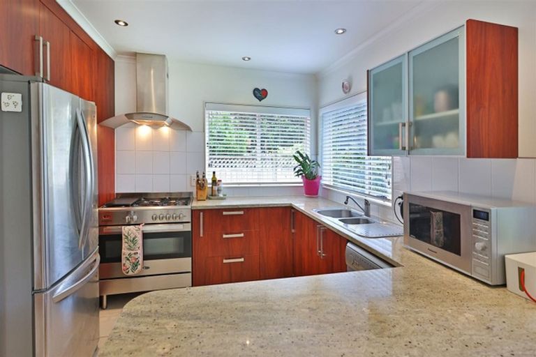 Photo of property in 27c Swanson Road, Henderson, Auckland, 0610