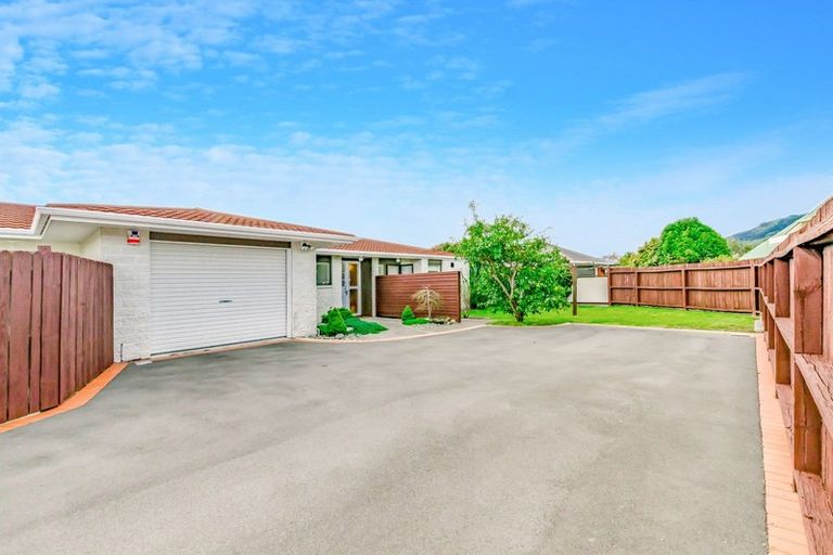 Photo of property in 7b Awanui Drive, Waikanae, 5036