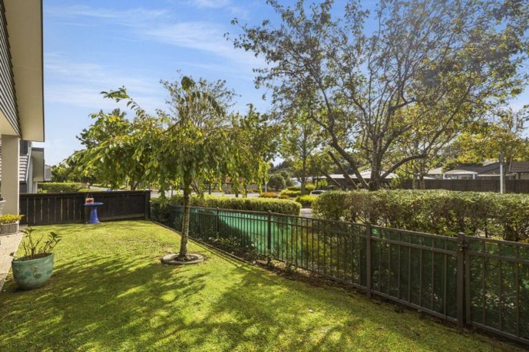 Photo of property in 49 Bridgewater Way, Pyes Pa, Tauranga, 3112