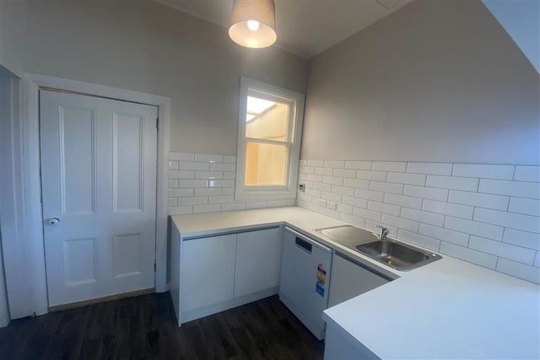 Photo of property in 37b Plunket Street, Kelburn, Wellington, 6012