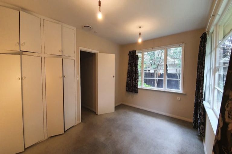 Photo of property in 43 Kirkwood Avenue, Upper Riccarton, Christchurch, 8041