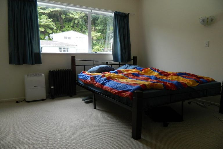 Photo of property in 54 Delhi Crescent, Khandallah, Wellington, 6035