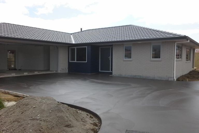 Photo of property in 6 Howe Place, Upper Vogeltown, New Plymouth, 4310