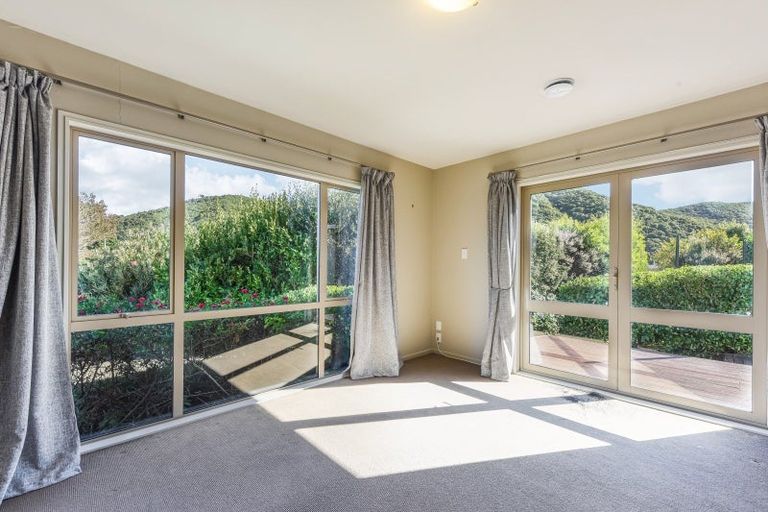Photo of property in 21 Captains Close, Waikawa, Picton, 7220