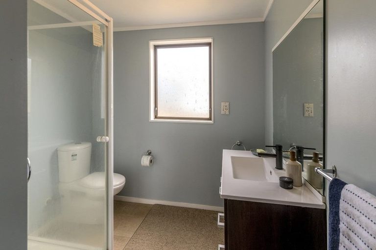 Photo of property in 189 Tutere Street, Waikanae Beach, Waikanae, 5036