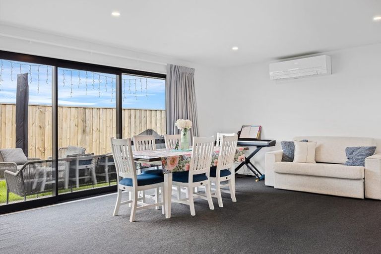 Photo of property in 156 Faringdon Boulevard, Rolleston, 7615