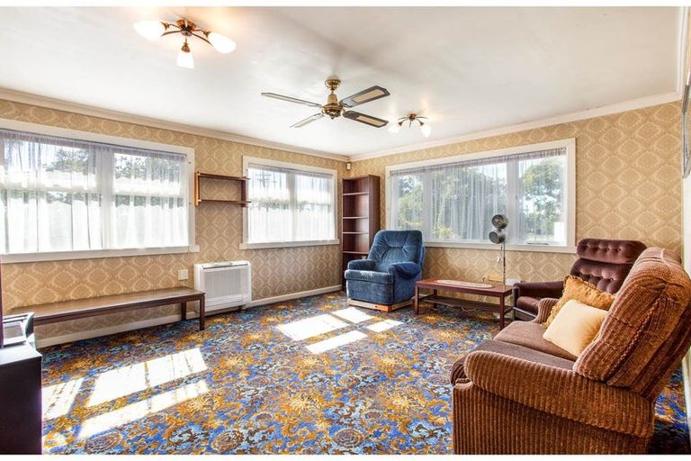 Photo of property in 20 Koromiko Street, New Lynn, Auckland, 0600