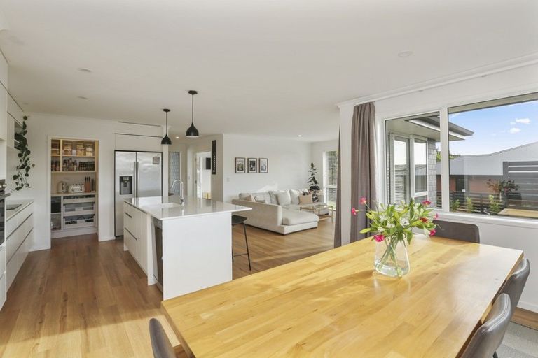 Photo of property in 9 Marsden Place, Hurworth, New Plymouth, 4310