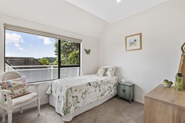 Photo of property in 1/34 Oruamo Place, Beach Haven, Auckland, 0626