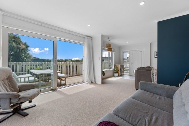 Photo of property in 57c Anglers Avenue, Warea, New Plymouth, 4381